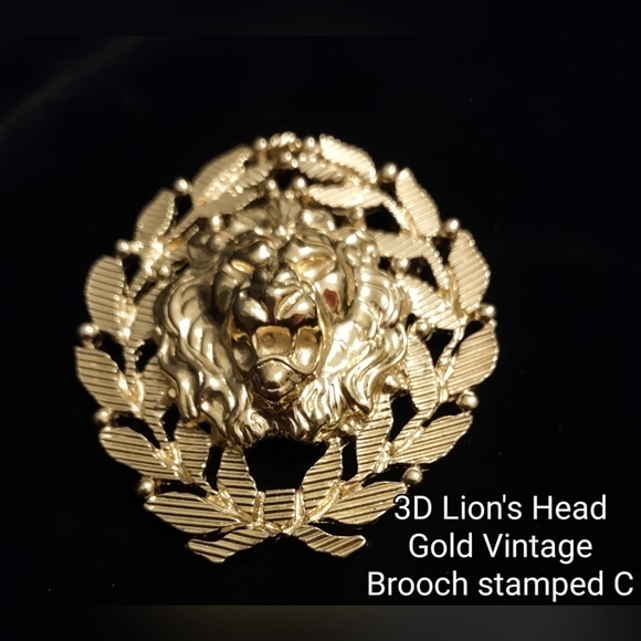 3D Gold Lion's Head Brooch - HTF - Picture 11 of 11